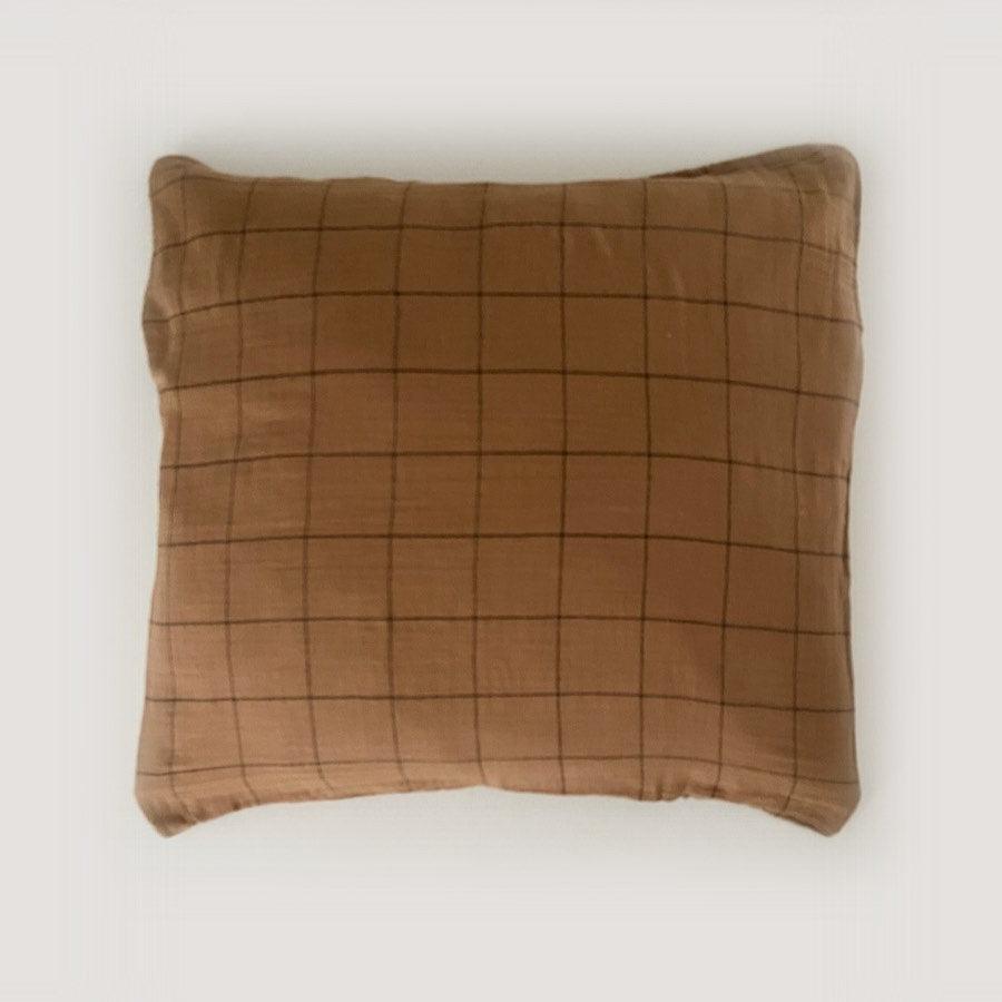 Pudebetræk - Ternet bomuldsgaze - Camel - 60x60 - Stay inn